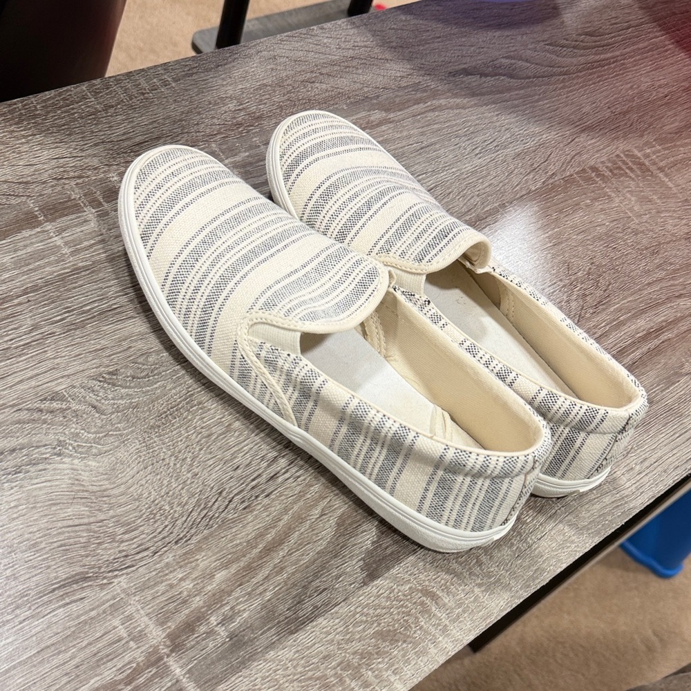 Old Navy Beige and Gray Canvas Slip-Ons